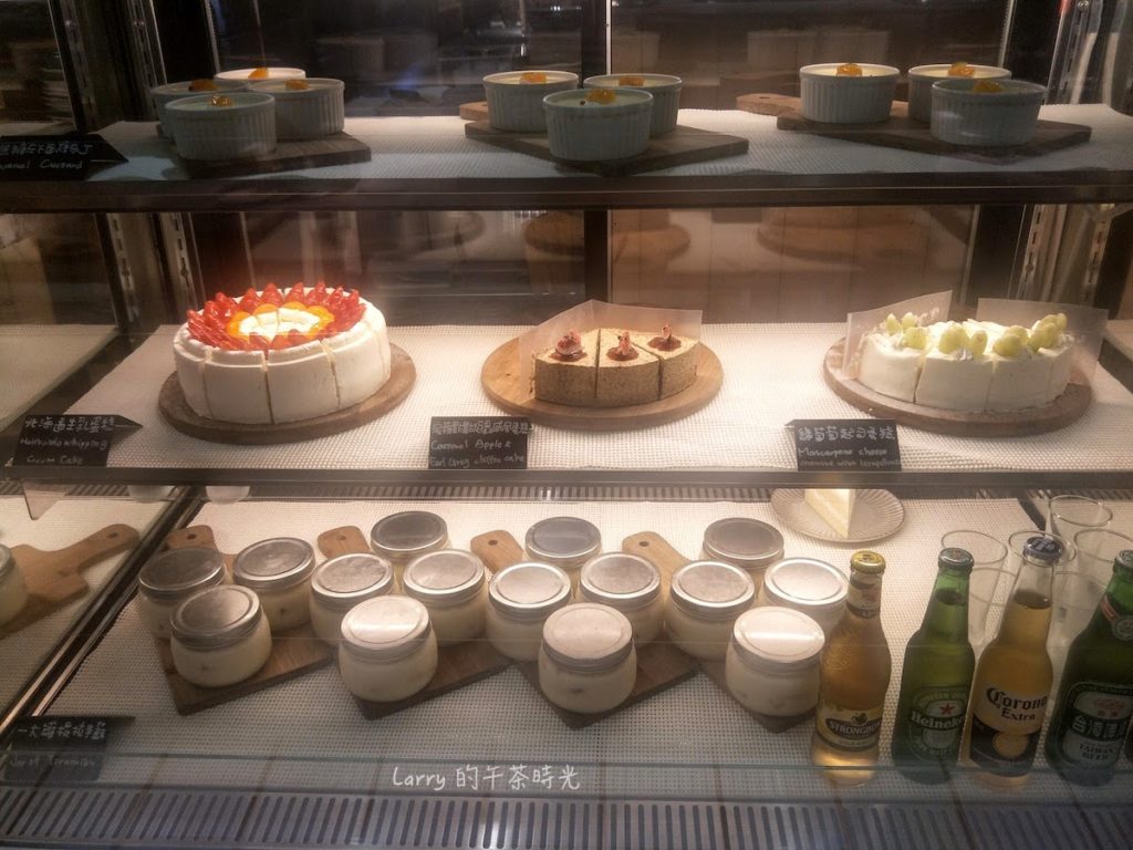 請請 義大利餐廳 逸仙店 Cin Cin Osteria 焦糖在下面烤布丁 北海道生乳蛋糕 蜜蘋點點伯爵戚風蛋糕 綠葡萄起司蛋糕 一大罐提拉米蘇