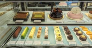 [食記] 蒟若妮法式甜點大安店 Gelovery Gift，法國藍帶主廚，各種法式蛋糕與漂亮的設計