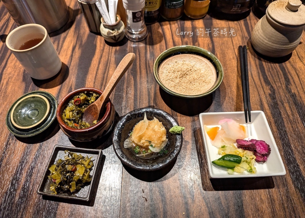 日本熊本, 勝烈亭 新市街本店, 套餐的漬物, 蘿蔔泥, 酸菜, 芝麻碎
