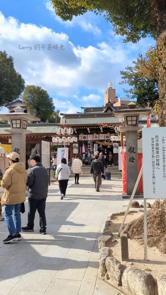 福岡博多的櫛田神社, 通往正殿的路徑