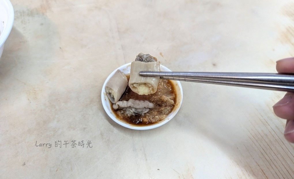 屏東潮州牛肉福創始店的牛雜湯, 各種不同的腸、肚