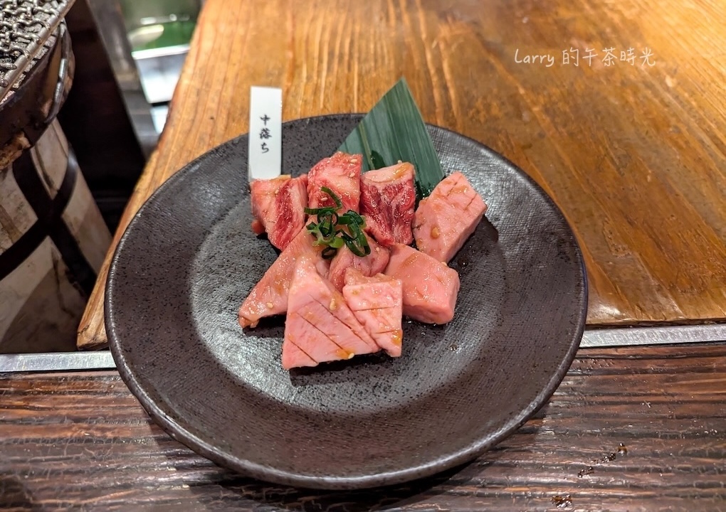 鹿兒島 薩摩內臟舖的牛肋條 (中落ちカルビ)