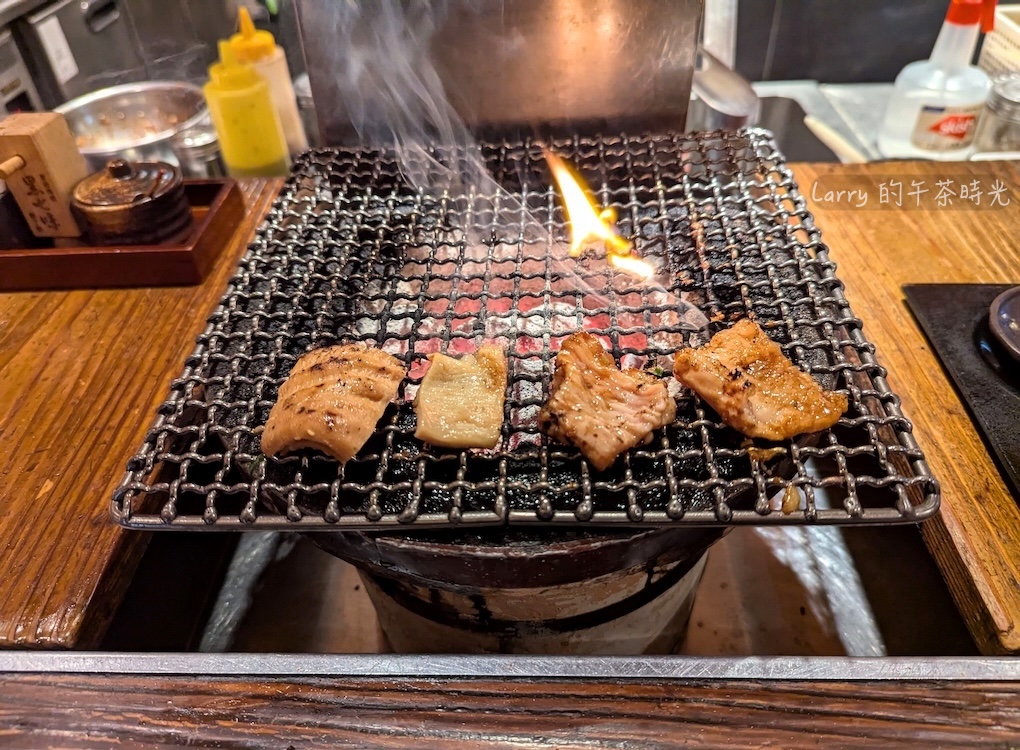 鹿兒島 薩摩內臟舖的牛雜：塩ホルモン(鹽味牛雜)、上てっちゃん (上等鐵將)