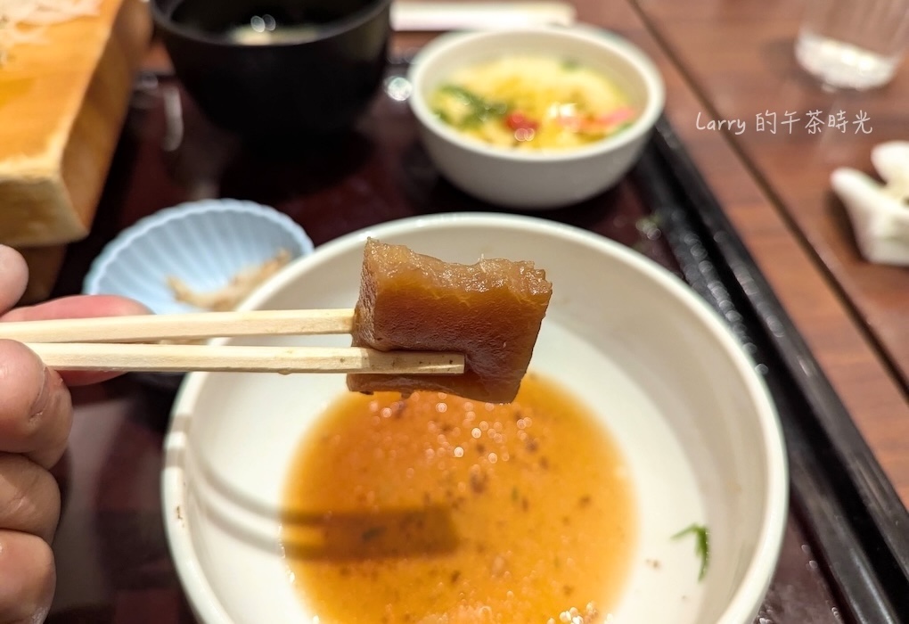 鹿兒島 山形屋食堂的鰤王定食，鰤魚蘿蔔燉煮的櫻島大根