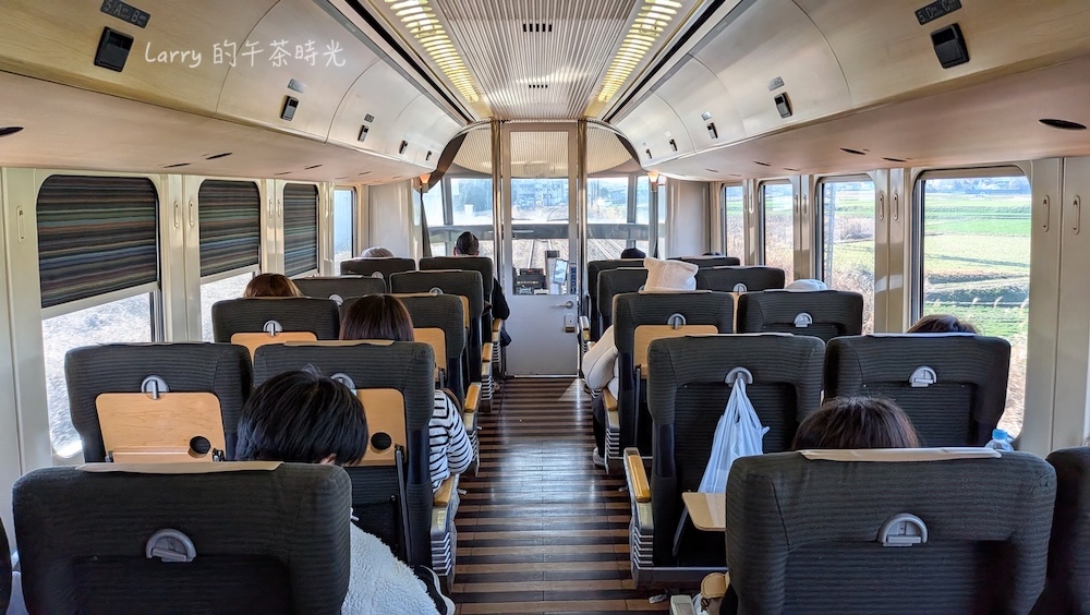 日本九州 由布院之森，從博多前往由布院，第一節車廂往前看