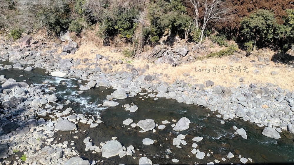 日本九州 由布院之森，沿途可以看到河川上游的景觀